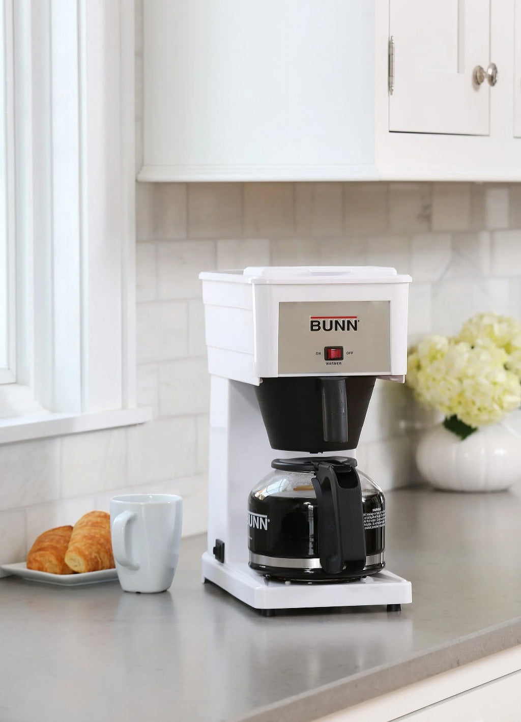 White Coffee Maker V98125