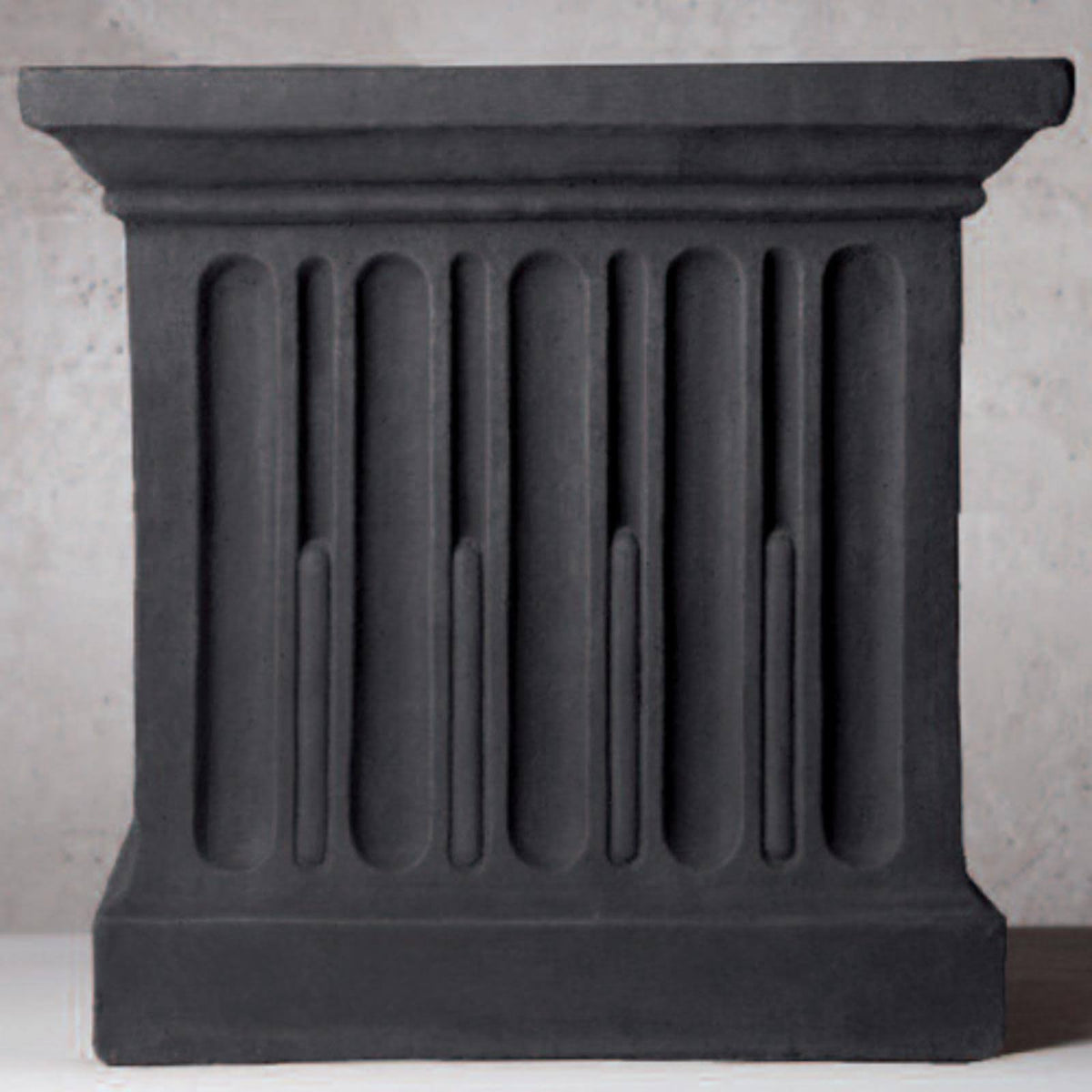 Nero Nuovo Birdbath Z2870