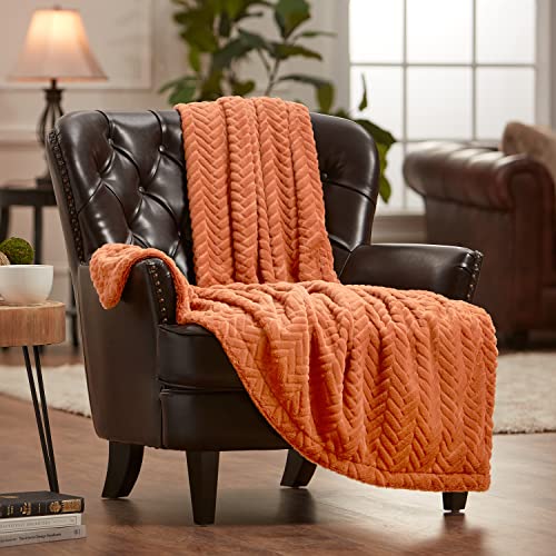 Off White Faux Fur Throw Blanket (50x65 Inches) W9764