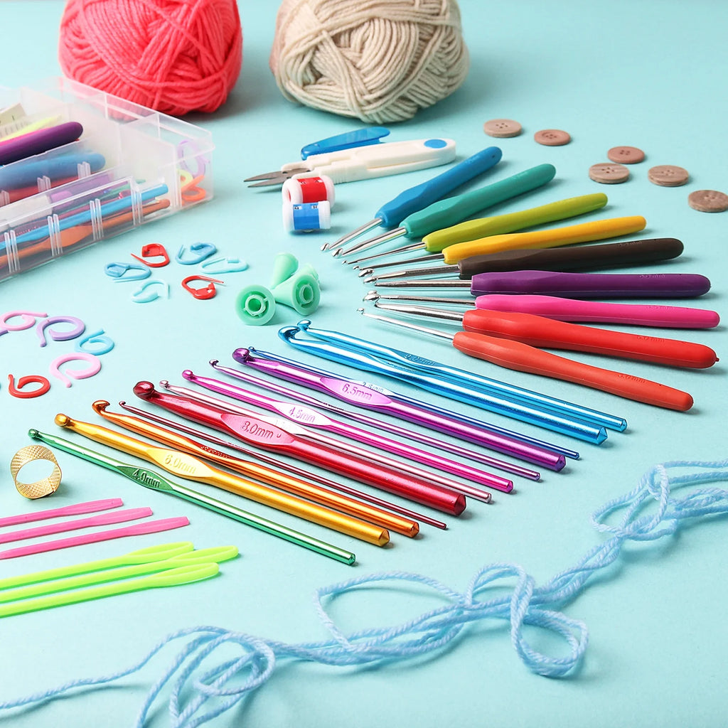 Crochet Kit with Yarn Balls, Needles, Canvas Tote Bag, 73 Piece U641