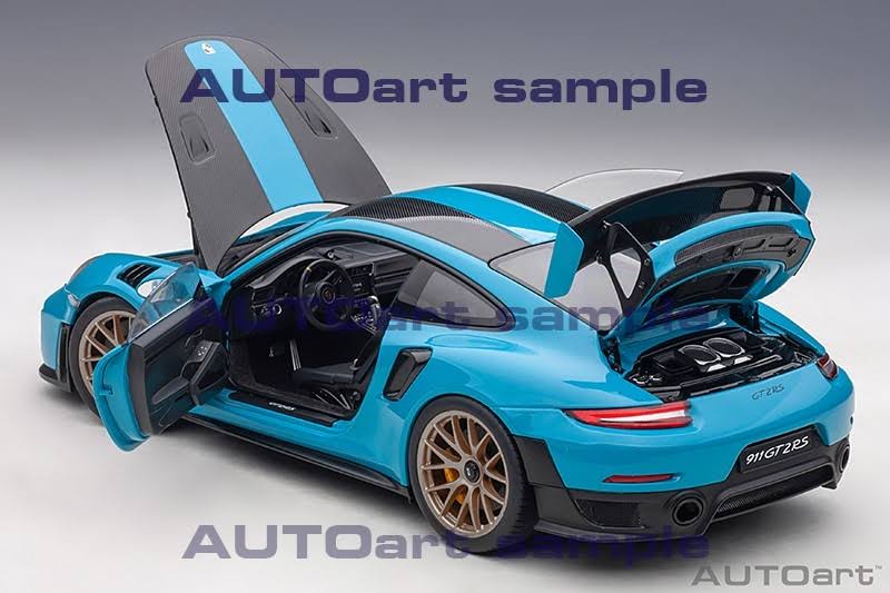 1:18 Scale Porsche 911 GT2 RS Model Car C499