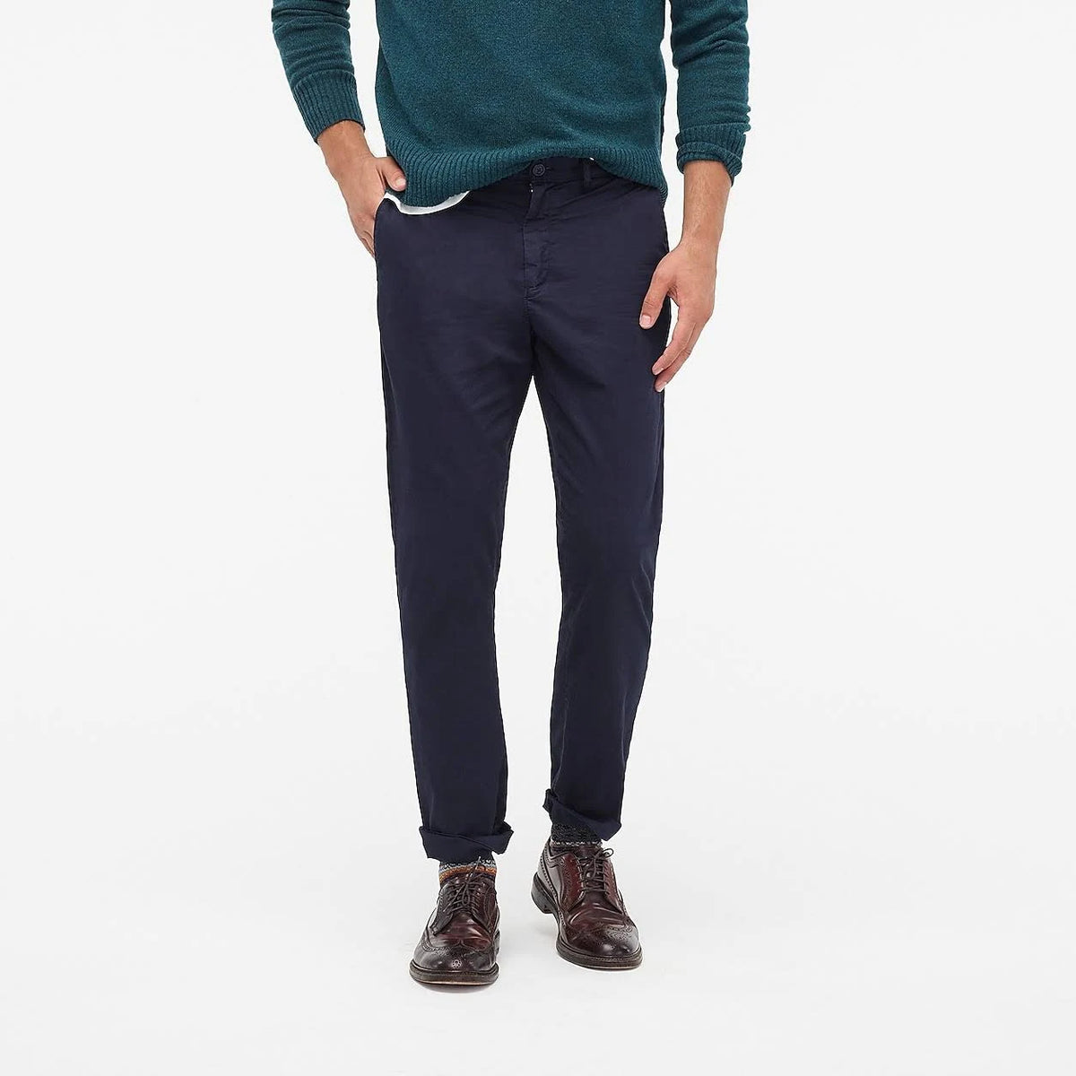 Mens Straight-Fit Lightweight Stretch Chino N2495