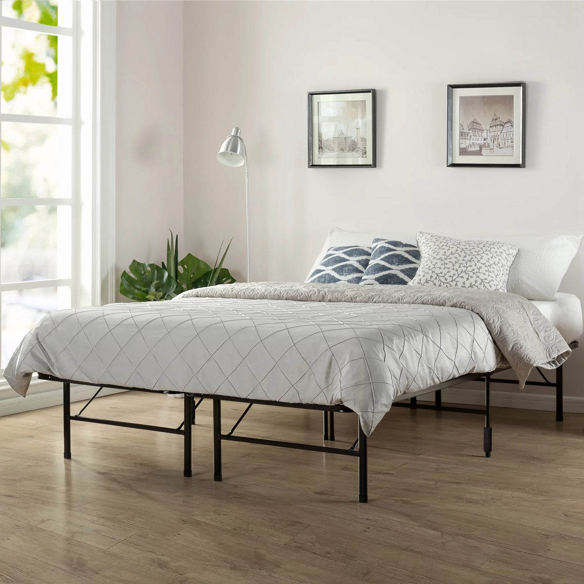 14” Adjustable Platform Bed Frame Y46950