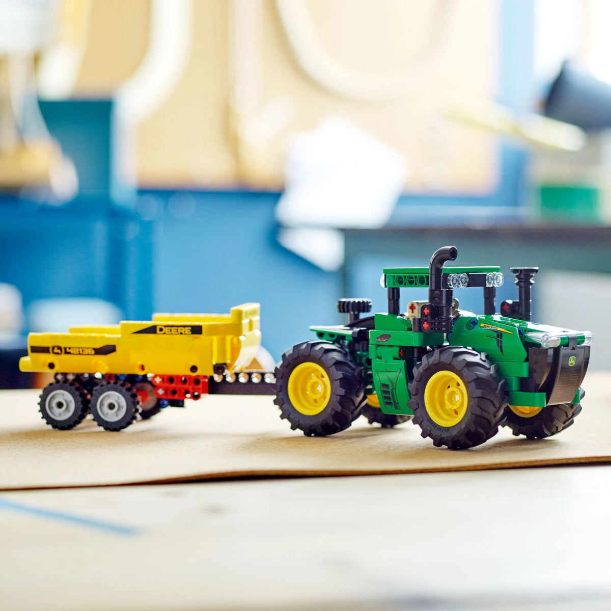 4WD Tractor Toy Building Toy with Trailer Y6656