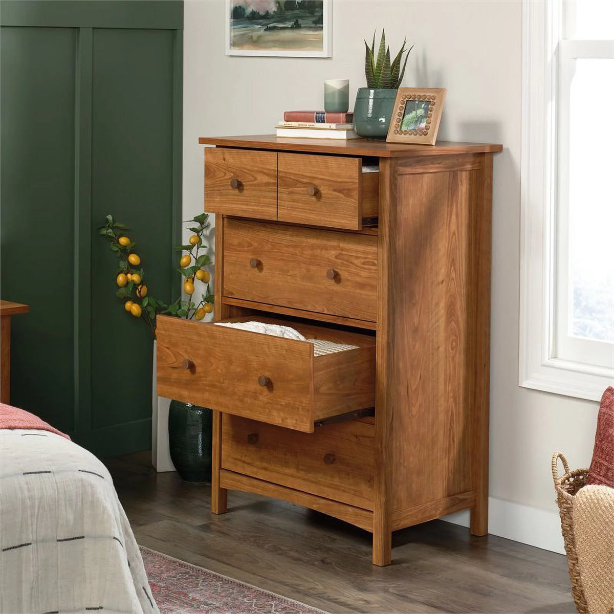 Engineered Wood 4-Drawer Bedroom Chest Y9944